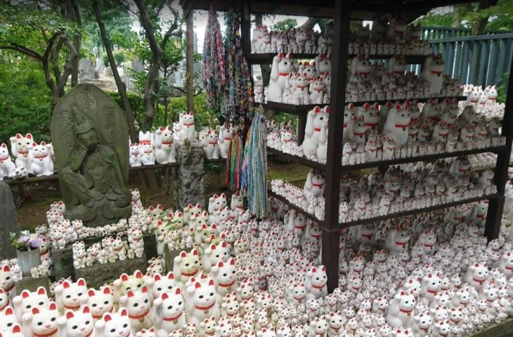 Este «templo da sorte» em Tóquio está a atrair multidões de viajantes